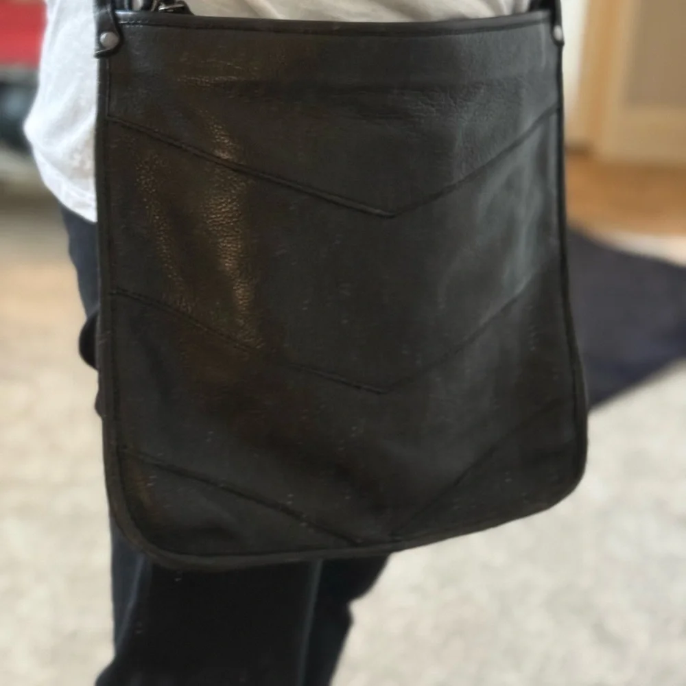 Latico Leather Black Crossbody Bag with Durable Fabric and Slim Design - Picture 1 of 3